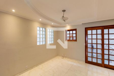 Sala de casa de condomínio à venda com 3 quartos, 139m² em Vila Araguaia, São Paulo
