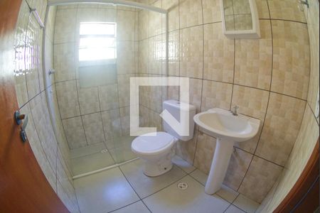banheiro de casa para alugar com 1 quarto, 25m² em Jardim Guarau, São Paulo