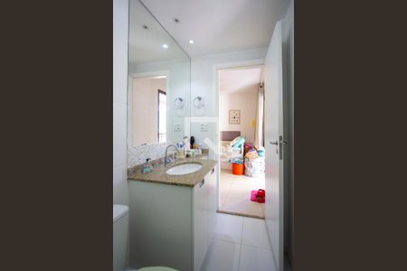 Apartamento à venda com 115m², 3 quartos e 1 vaga Apartamento à venda com 115m², 3 quartos e 1 vagaBanheiro da Suíte 2