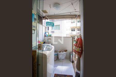 Apartamento à venda com 115m², 3 quartos e 1 vaga Apartamento à venda com 115m², 3 quartos e 1 vagaÁrea de Serviço