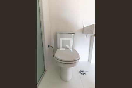 Banheiro de kitnet/studio para alugar com 1 quarto, 32m² em Vila Nova Conceição, São Paulo