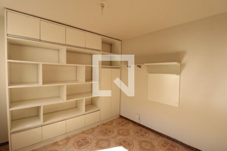 Quarto 2 de apartamento para alugar com 2 quartos, 85m² em Mangueira, São Gonçalo