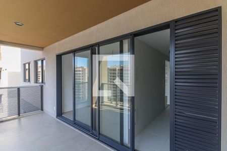 Varanda de apartamento para alugar com 3 quartos, 92m² em Barra da Tijuca, Rio de Janeiro