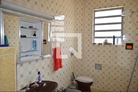 Casa à venda com 115m², 3 quartos e 1 vagaBanheiro