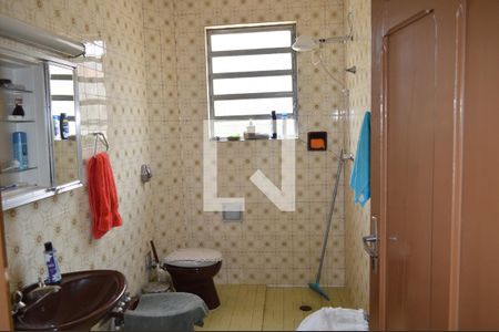 Casa à venda com 115m², 3 quartos e 1 vagaBanheiro