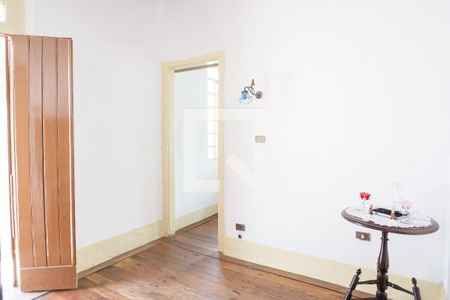 Casa à venda com 108m², 4 quartos e 3 vagashall dos quartos