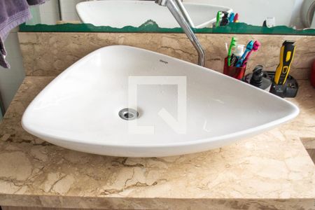 Apartamento para alugar com 56m², 2 quartos e sem vagaBanheiro