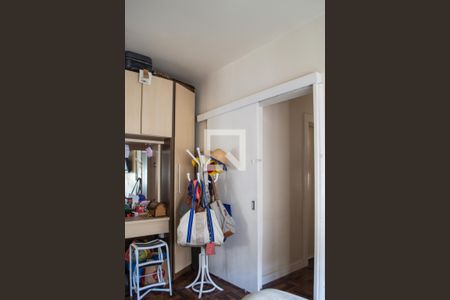 Quarto  2 de apartamento para alugar com 2 quartos, 56m² em Cristal, Porto Alegre