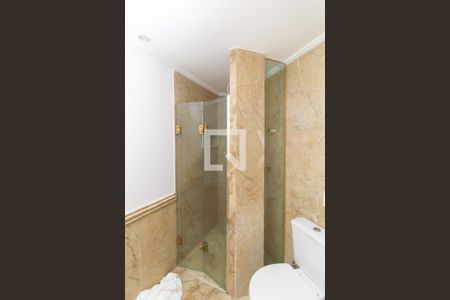 Apartamento à venda com 310m², 4 quartos e 3 vagasBanheiro da Suíte 2