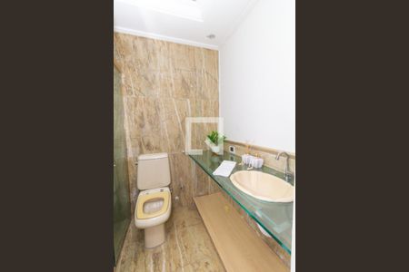 Apartamento à venda com 310m², 4 quartos e 3 vagasBanheiro da Suíte 1