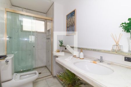 Apartamento à venda com 310m², 4 quartos e 3 vagasBanheiro 