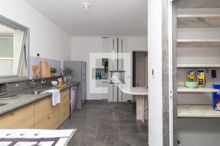 Apartamento à venda com 310m², 4 quartos e 3 vagasCozinha 