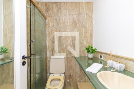 Apartamento à venda com 310m², 4 quartos e 3 vagasBanheiro da Suíte 1