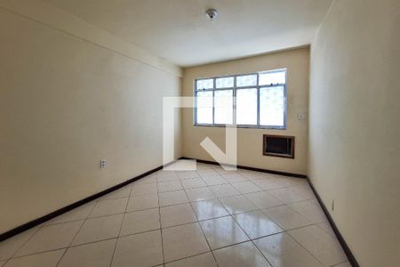 Quarto 1 de apartamento para alugar com 3 quartos, 90m² em Itaipu, Niterói