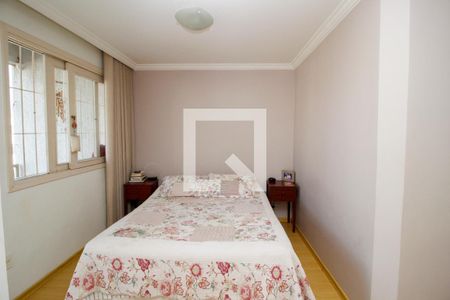 Casa à venda com 386m², 4 quartos e 4 vagasSuite 