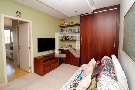 Casa à venda com 386m², 4 quartos e 4 vagasSala de TV