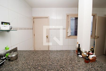 Casa à venda com 386m², 4 quartos e 4 vagasCozinha