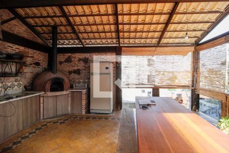 Casa à venda com 386m², 4 quartos e 4 vagasChurrasqueira