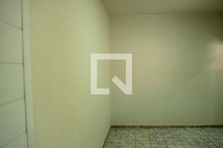 Casa para alugar com 80m², 2 quartos e 1 vaga Casa para alugar com 80m², 2 quartos e 1 vagaSuíte