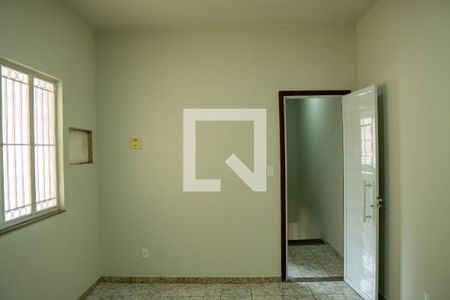 Casa para alugar com 80m², 2 quartos e 1 vaga Casa para alugar com 80m², 2 quartos e 1 vagaSuíte
