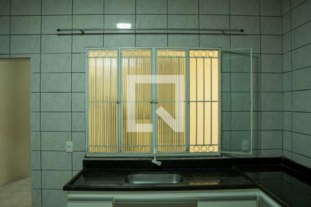 Casa para alugar com 80m², 2 quartos e 1 vaga Casa para alugar com 80m², 2 quartos e 1 vagaCozinha