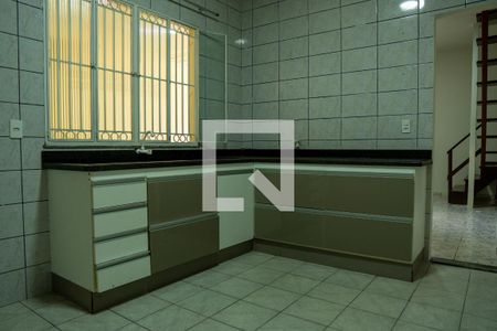 Casa para alugar com 80m², 2 quartos e 1 vaga Casa para alugar com 80m², 2 quartos e 1 vagaCozinha