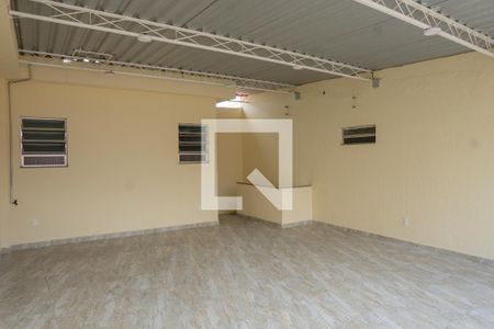 Casa para alugar com 80m², 2 quartos e 1 vaga Casa para alugar com 80m², 2 quartos e 1 vagaTerraço