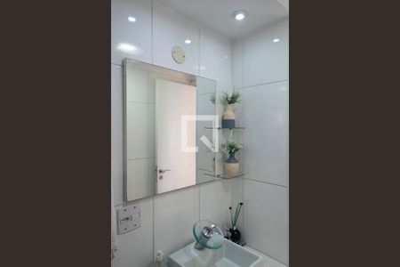 Banheiro de apartamento à venda com 3 quartos, 69m² em Vila Bela Vista (zona Norte), São Paulo