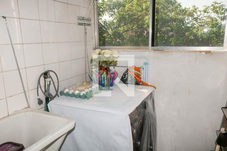 Apartamento para alugar com 70m², 2 quartos e 1 vagaÁrea de Serviço