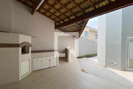 Casa de condomínio à venda com 414m², 4 quartos e 3 vagasChurrasqueira