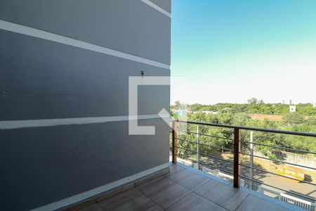 Casa à venda com 152m², 3 quartos e 2 vagas Casa à venda com 152m², 3 quartos e 2 vagasVaranda