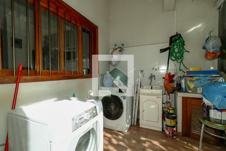 Casa à venda com 152m², 3 quartos e 2 vagas Casa à venda com 152m², 3 quartos e 2 vagasÁrea de Serviço