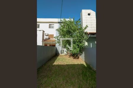 Casa à venda com 152m², 3 quartos e 2 vagas Casa à venda com 152m², 3 quartos e 2 vagasQuintal
