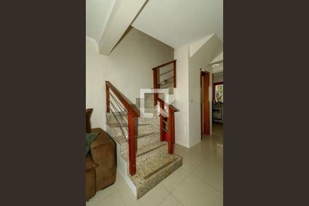 Escada de casa à venda com 3 quartos, 152m² em Parque Santa Fé, Porto Alegre