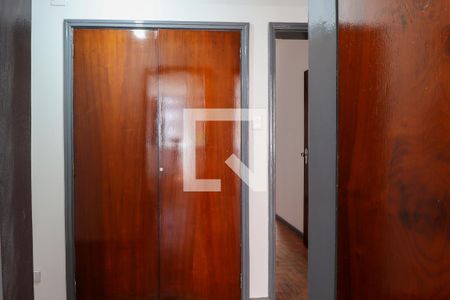 Armário corredor  de apartamento para alugar com 4 quartos, 210m² em Centro, Ribeirão Preto