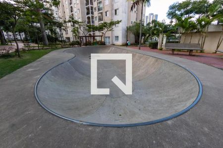 Apartamento para alugar com 54m², 2 quartos e 1 vaga Apartamento para alugar com 54m², 2 quartos e 1 vagaÁrea comum - Pista de skate