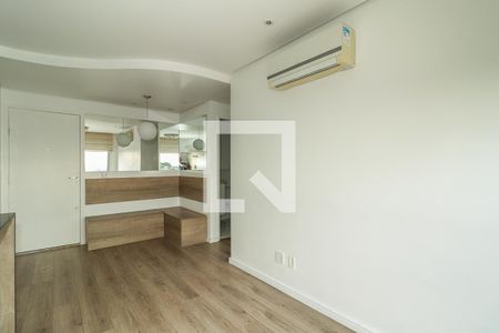 Sala de apartamento para alugar com 2 quartos, 48m² em Protásio Alves, Porto Alegre