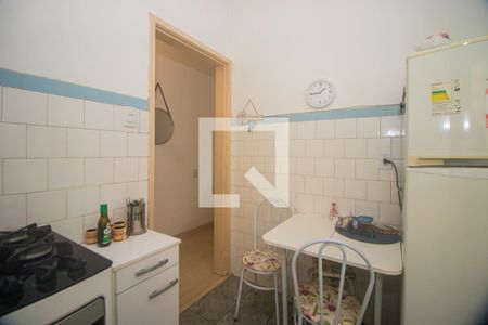 Apartamento à venda com 58m², 2 quartos e sem vagaCozinha e Área de Serviço