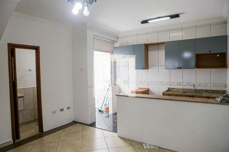 Sala - Cozinha de casa para alugar com 2 quartos, 65m² em Vila Marina, Santo André