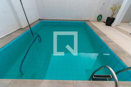 Casa para alugar com 223m², 3 quartos e 4 vagas Casa para alugar com 223m², 3 quartos e 4 vagasPiscina
