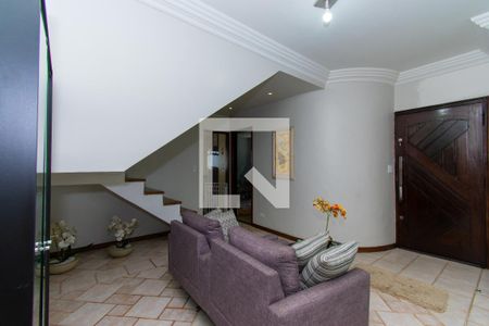 Sala de casa à venda com 3 quartos, 223m² em Vila Antonieta, São Paulo