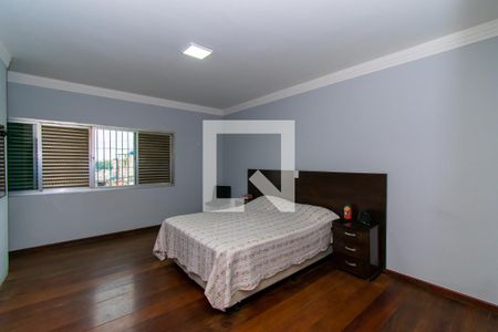 Casa para alugar com 223m², 3 quartos e 4 vagas Casa para alugar com 223m², 3 quartos e 4 vagasSuíte