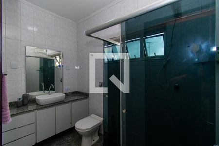 Casa para alugar com 223m², 3 quartos e 4 vagas Casa para alugar com 223m², 3 quartos e 4 vagasBanheiro da Suíte