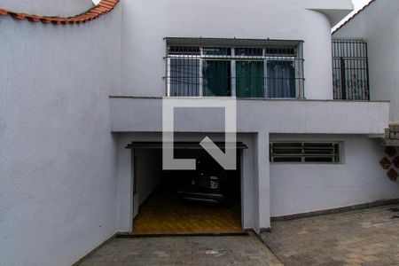 Casa para alugar com 223m², 3 quartos e 4 vagas Casa para alugar com 223m², 3 quartos e 4 vagasGaragem