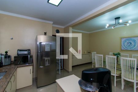 Casa para alugar com 223m², 3 quartos e 4 vagas Casa para alugar com 223m², 3 quartos e 4 vagasCozinha