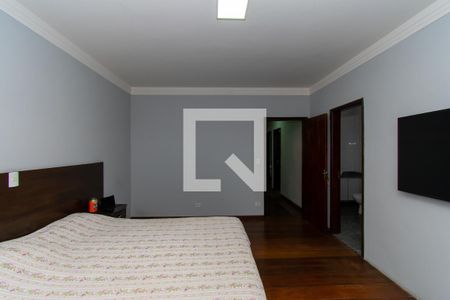 Casa para alugar com 223m², 3 quartos e 4 vagas Casa para alugar com 223m², 3 quartos e 4 vagasSuíte