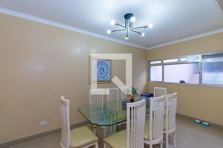 Casa para alugar com 223m², 3 quartos e 4 vagas Casa para alugar com 223m², 3 quartos e 4 vagasSala de Jantar