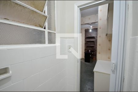 Apartamento para alugar com 73m², 2 quartos e sem vaga Apartamento para alugar com 73m², 2 quartos e sem vagaBanheiro de serviço