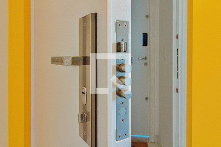 Apartamento para alugar com 70m², 3 quartos e 1 vagaFechadura Reforçada