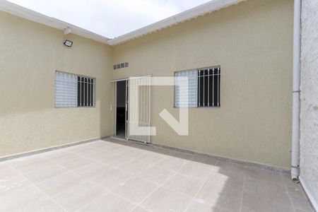 Casa para alugar com 75m², 2 quartos e sem vaga Casa para alugar com 75m², 2 quartos e sem vagaQuintal